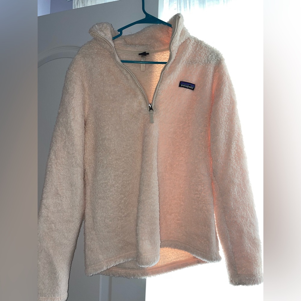 Light pink Patagonia pullover size L